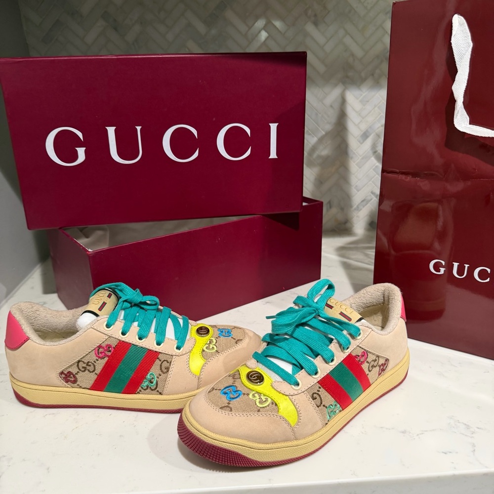 Sneakers with Green & Red Web Stripe